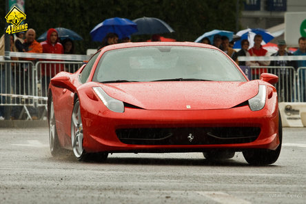 Fisichella si 458 Italia, demo la Baneasa Shopping City!