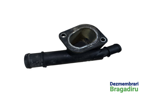 Flansa apa / lichid racire Cod: 038121132G 038121132G Volkswagen VW Passat B6 [2005 - 2010] Sedan 4-...
