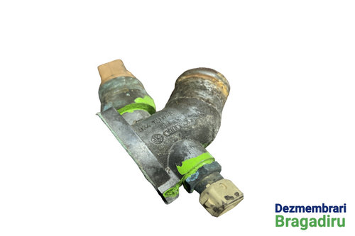 Flansa lichid racire, Flansa apa Cod: 034121133 Audi A6 A4/C4 [1994 - 1997] Sedan 2.6 MT (150 hp) AU...