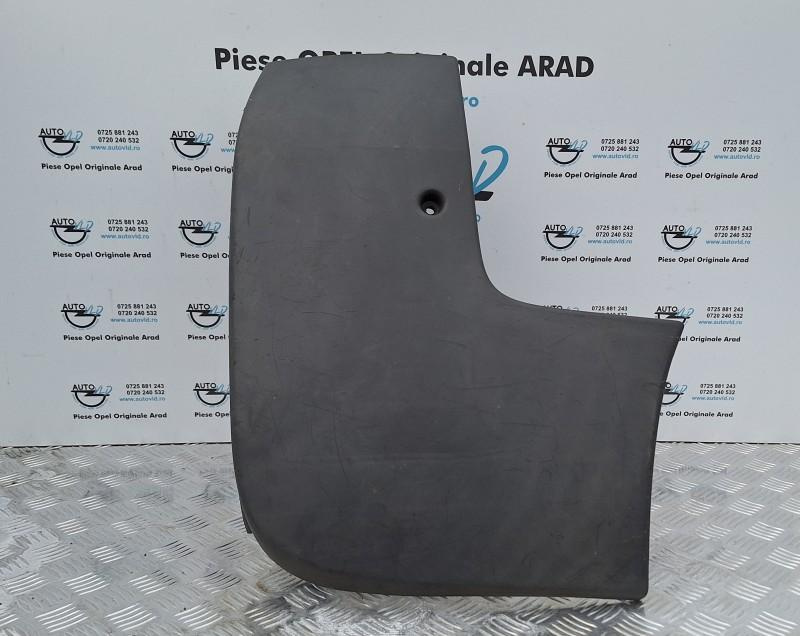 Flaps colt dreapta bara spate Renault Trafic 2 2001-2015