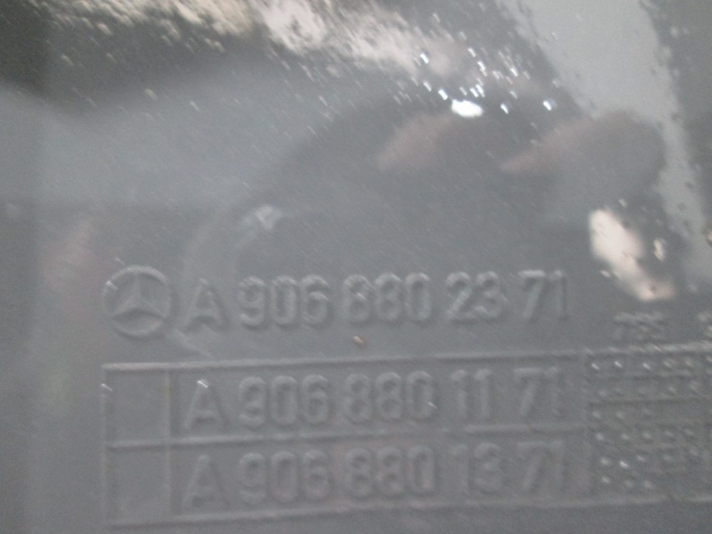 Flaps dreapta bara spate Mercedes Sprinter an 2006-2012 cod A9068802371