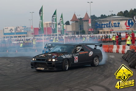 Florin Cozmuta si Nissan Skyline R33 Florin Cozmuta si Nissan Skyline R33