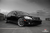 Flying Low: Mercedes S65 AMG & Vossen VF051