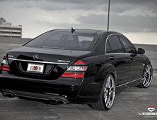 Flying Low: Mercedes S65 AMG & Vossen VF051