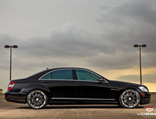 Flying Low: Mercedes S65 AMG & Vossen VF051