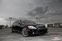 Flying Low: Mercedes S65 AMG & Vossen VF051