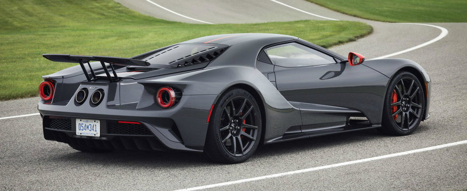 Ford a pus supercarul GT la dieta. Jantele din fibra de carbon si evacuarea din titan nu lipsesc din meniu Ford a pus supercarul GT la dieta. Jantele din fibra de carbon si evacuarea din titan nu lipsesc din meniu