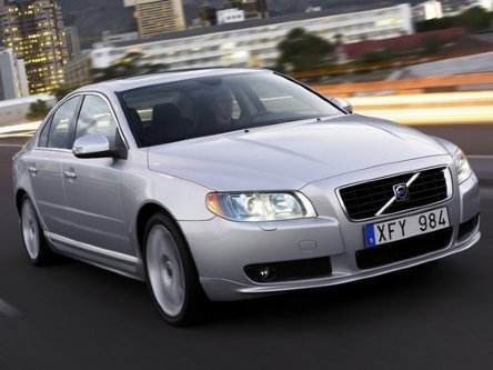 Ford ar putea vinde Volvo si Mercury Ford ar putea vinde Volvo si Mercury