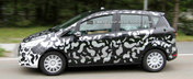 Ford B-Max, camuflat pe soselele europene