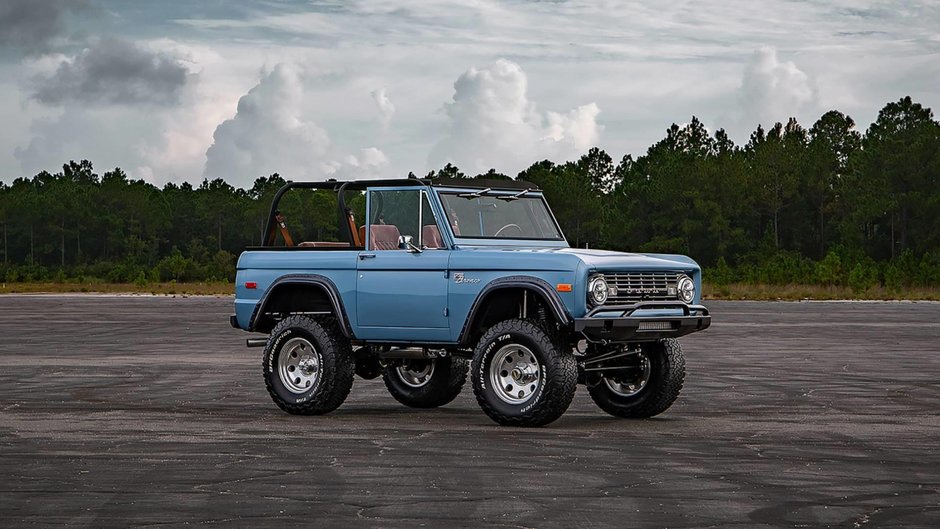 Ford Bronco din 1973 restaurat