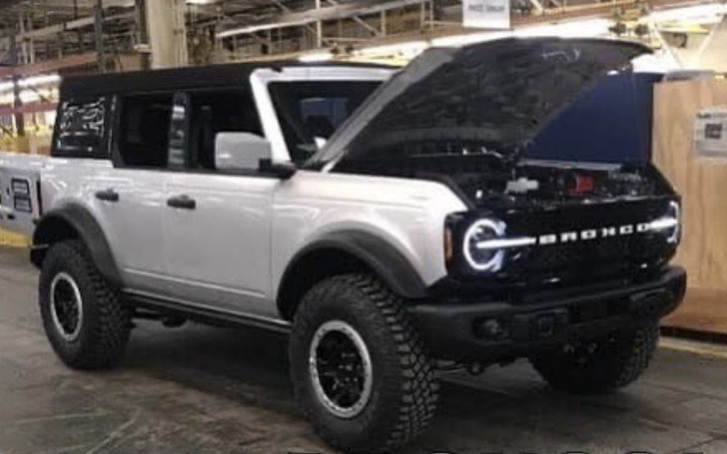 Ford Bronco si Bronco Sport