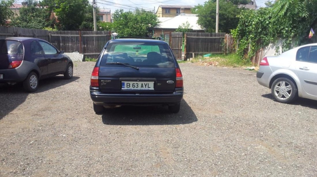 Ford Escort Ghia 1796