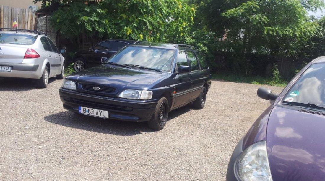 Ford Escort Ghia 1796