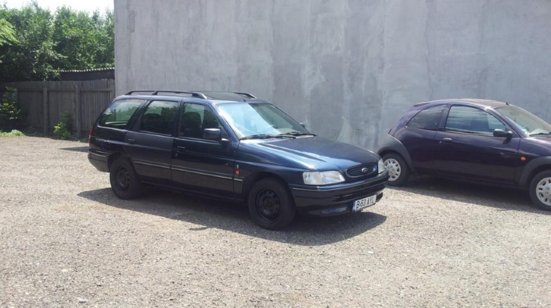 Ford Escort Ghia 1796