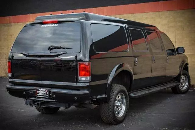 Ford Excursion limo de vanzare