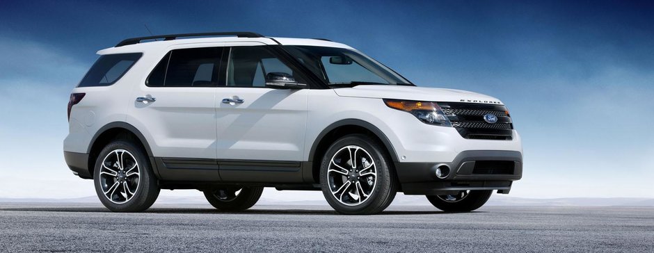 Ford Explorer Sport in actiune si detaliu