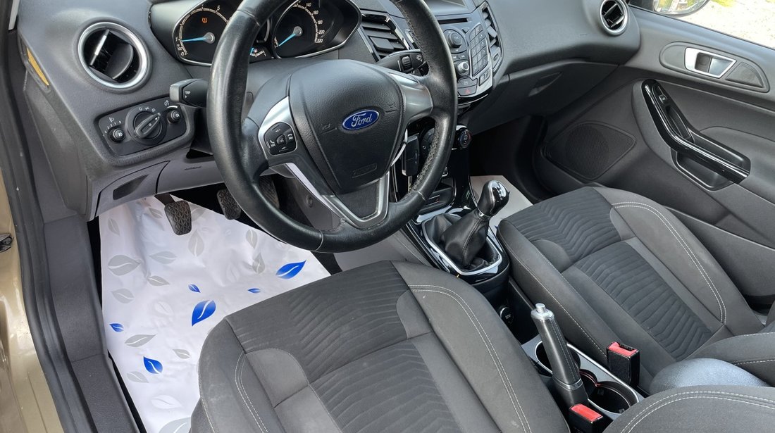 Ford Fiesta 1.0i Xenon Led Clima PDC euro 5 2015
