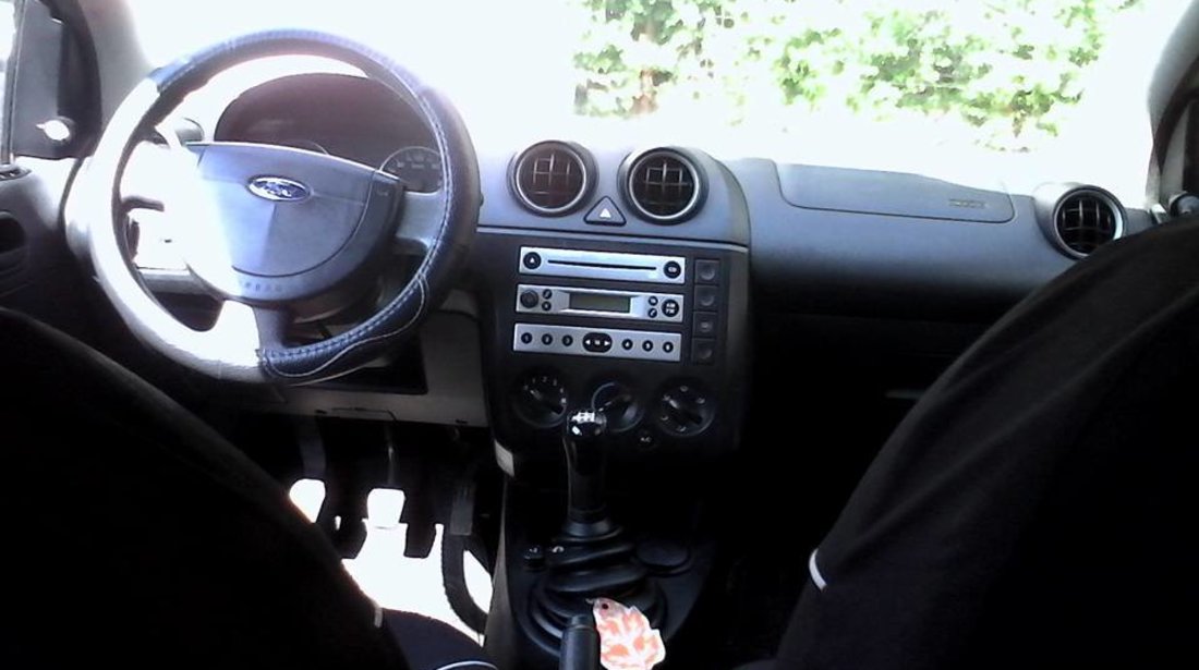 Ford Fiesta 1.3. B 2004