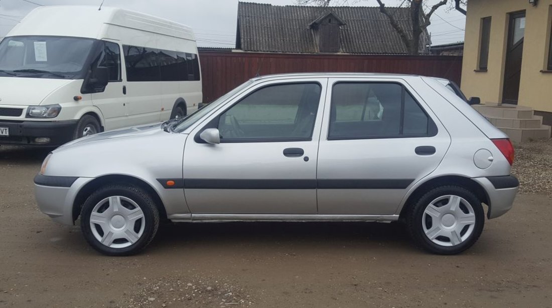 Ford Fiesta 1,3 ZETEC 2001