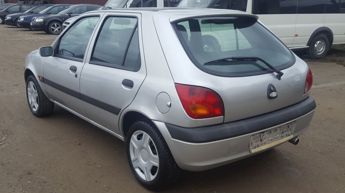 Ford Fiesta 1,3 ZETEC 2001