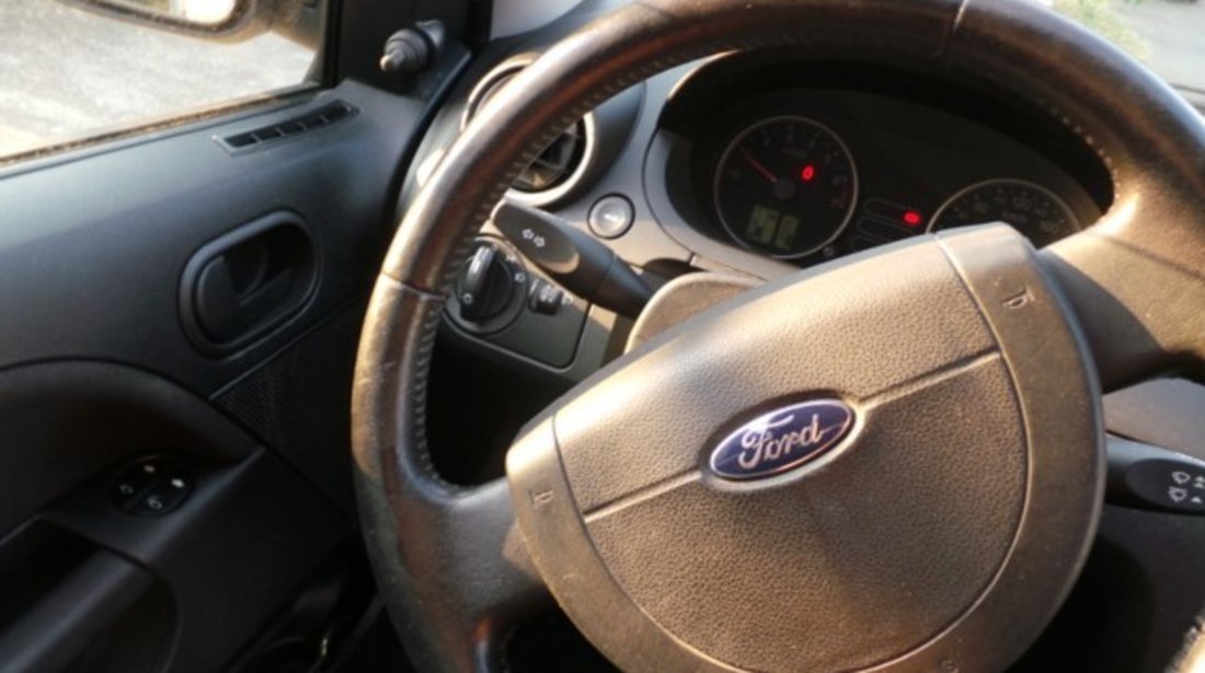 Ford Fiesta 1.3i Clima 2005