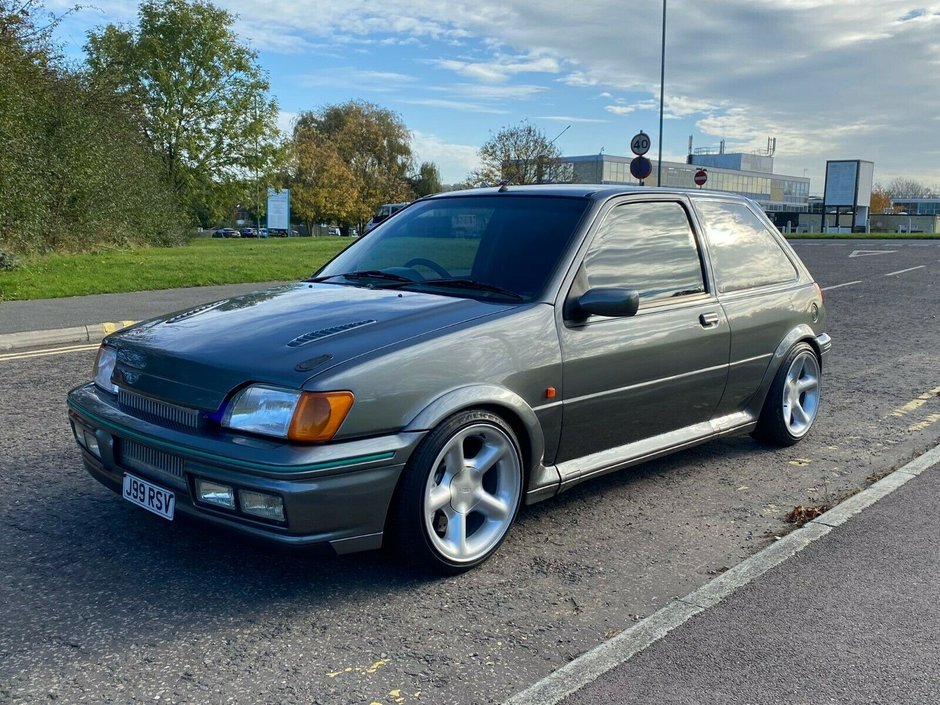 Ford Fiesta de 300 CP