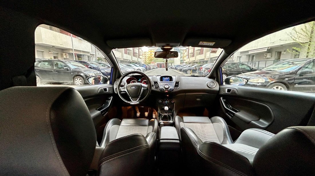 Ford Fiesta ST 2015