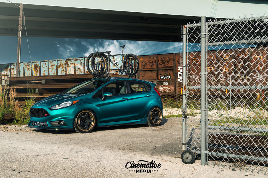 Ford Fiesta ST Cinemotive Media