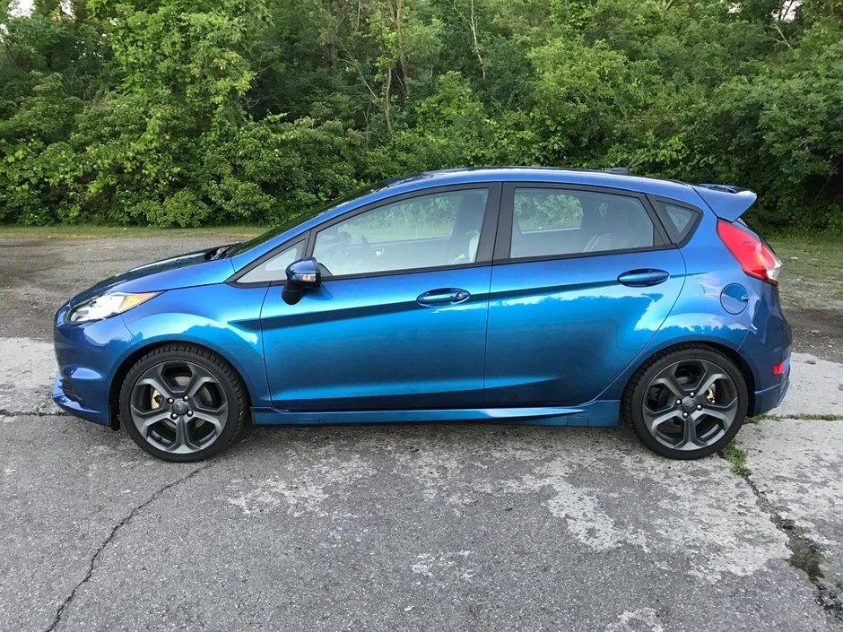 Ford Fiesta ST in Liquid Blue