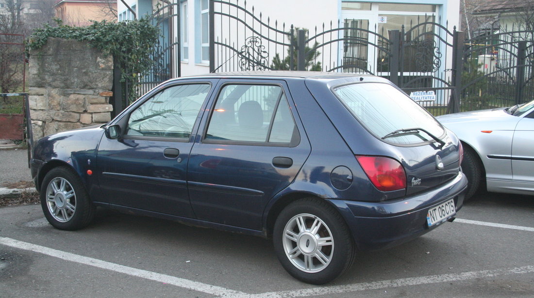 Ford Fiesta Zetec 2001