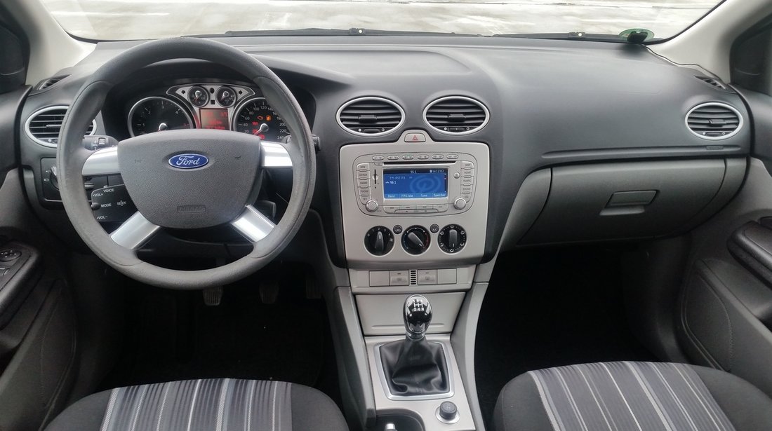 Ford Focus 1.6 2010