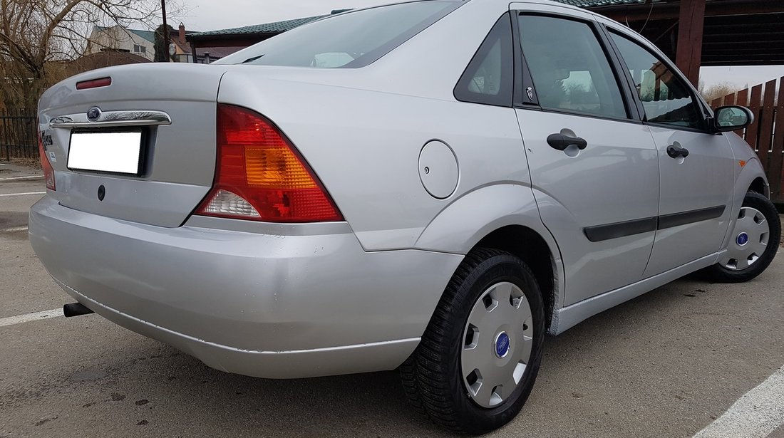 Ford Focus 1.6 benzina 2001