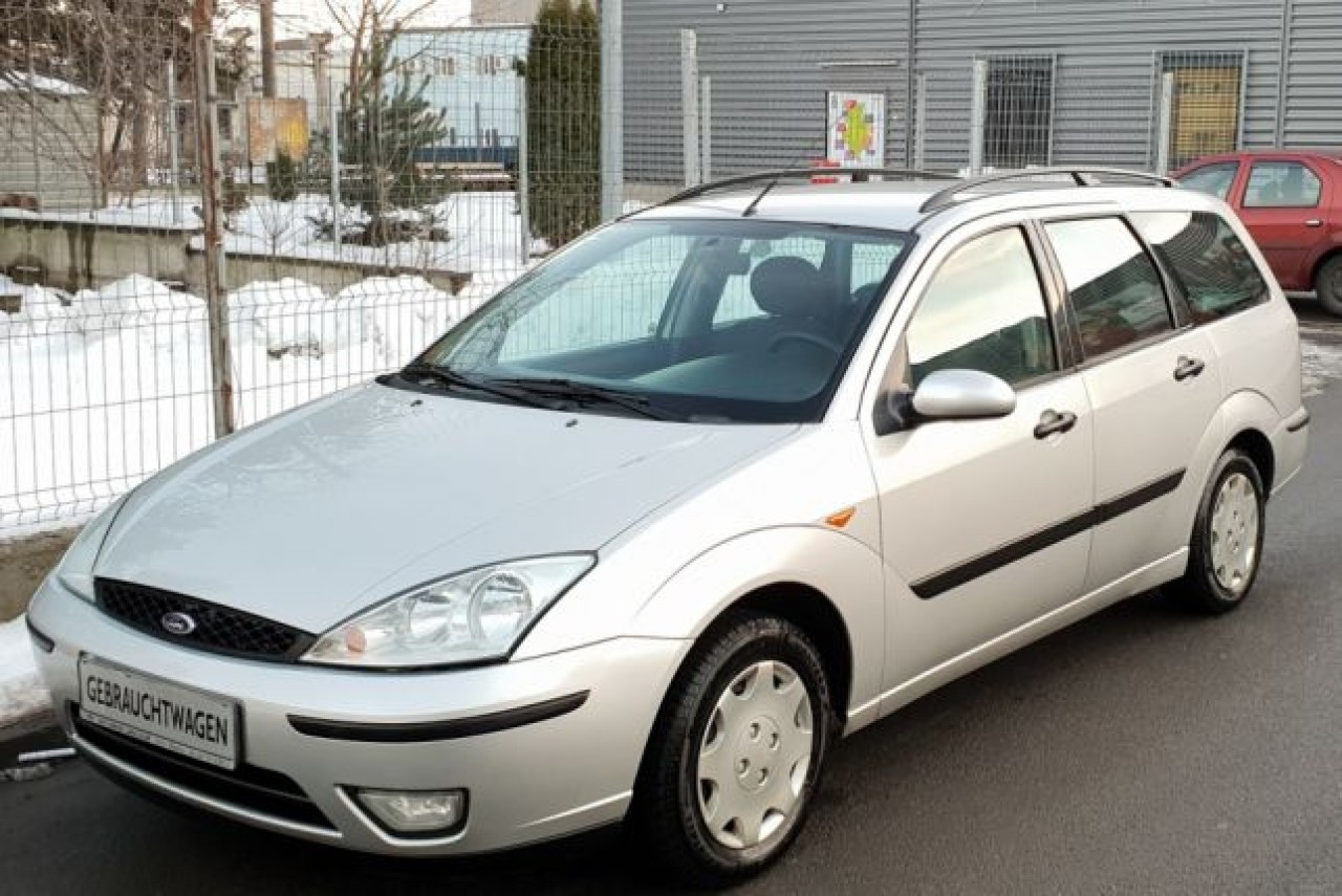 Ford Focus 1.6 benzina 2003