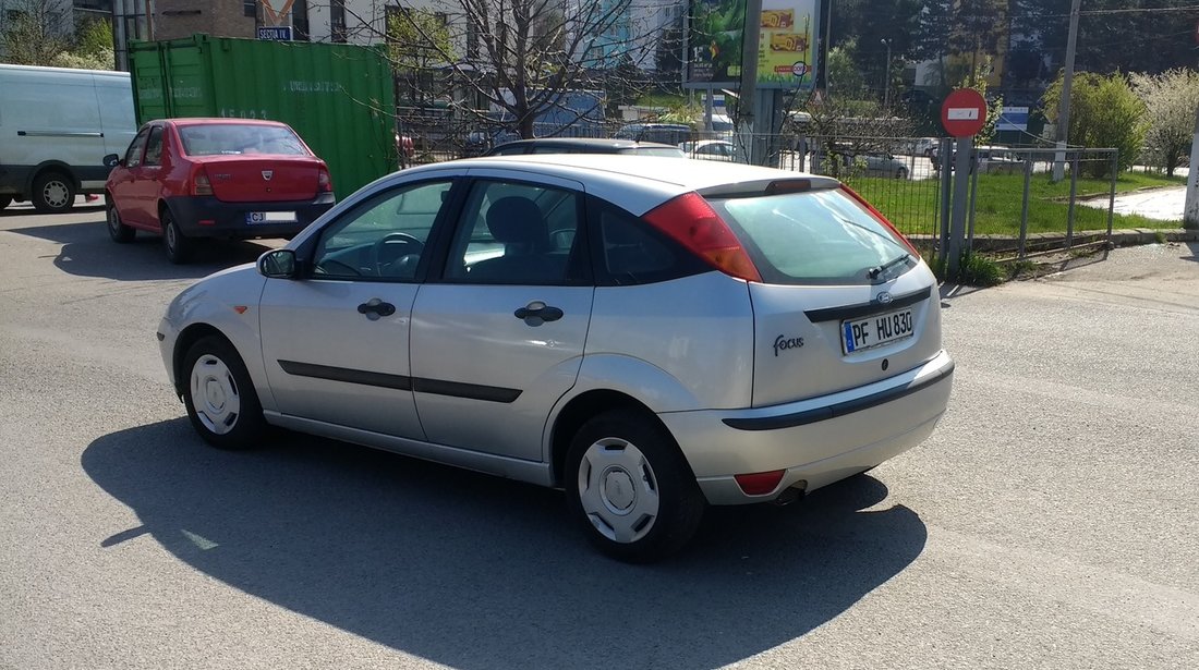 Ford Focus 1.6 Scurt 4 usi 2003