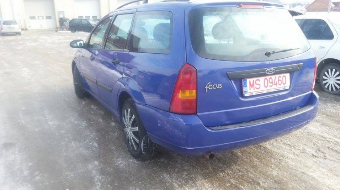 Ford Focus 1 6i combi