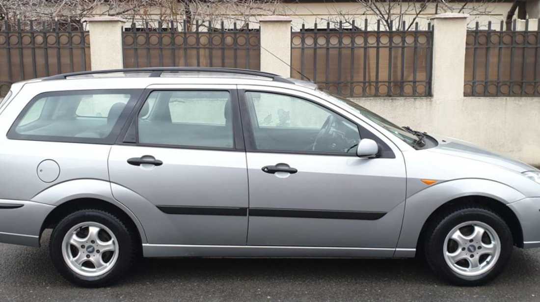 Ford Focus 1,8 benzina 2003