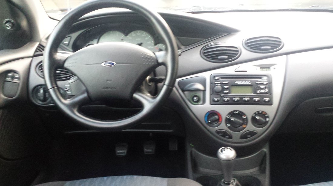 Ford Focus 16 2002