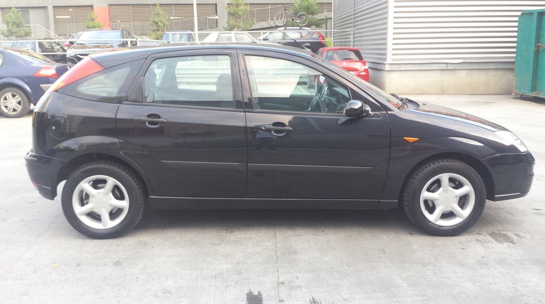 Ford Focus 16 2002