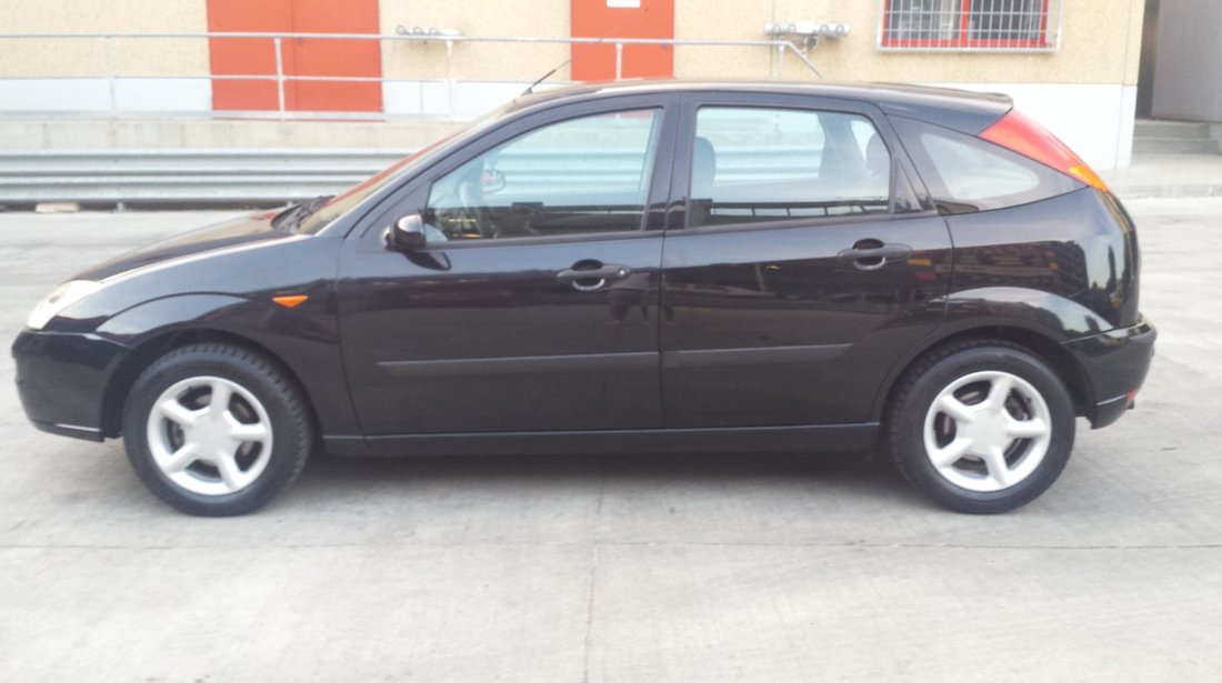 Ford Focus 16 2002