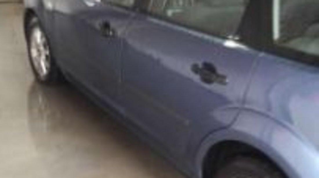 Ford Focus 16 2004