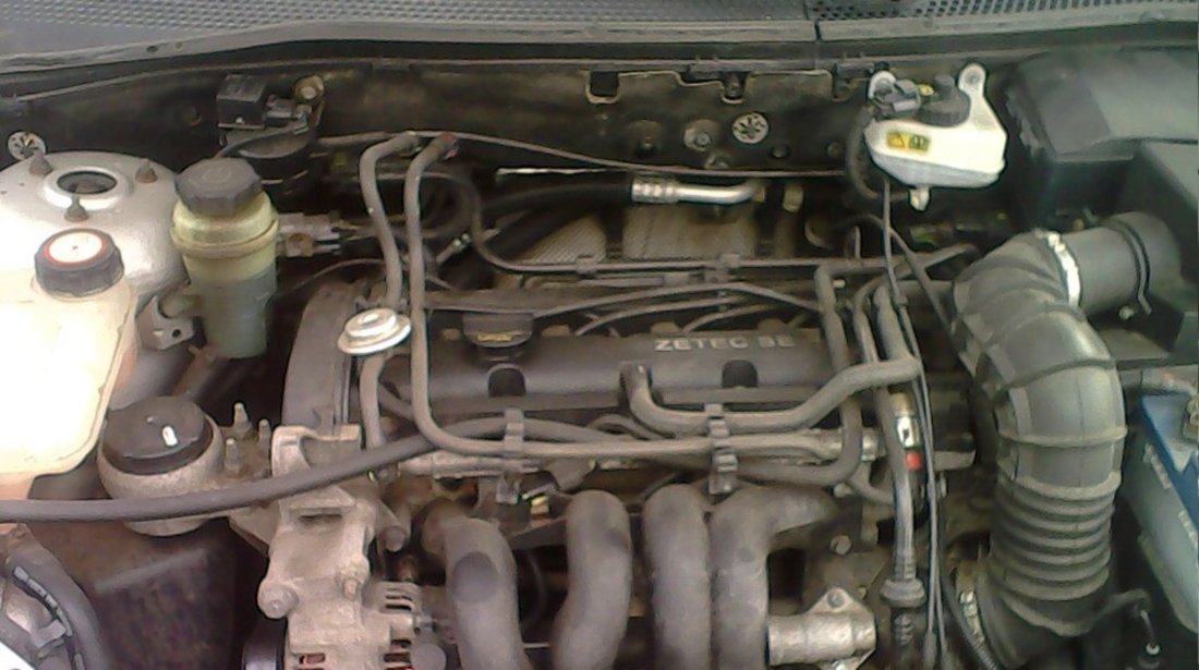 Ford Focus 1600-BENZINA 2001