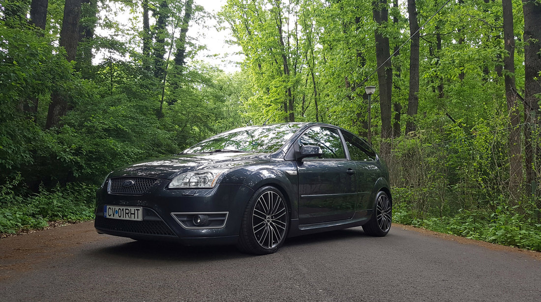 Ford Focus 2.5 ST 2005