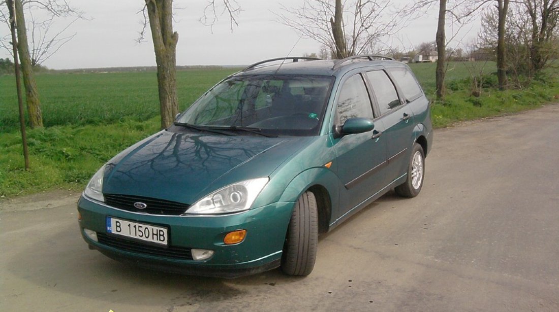 Ford Focus Ghia 1 8 tddi