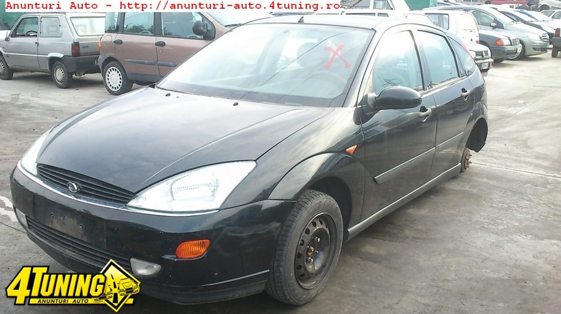 Ford Focus Ghia hatchback