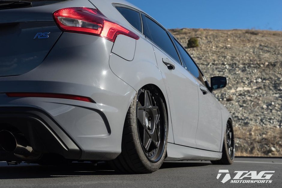 Ford Focus RS cu suspensie pe aer