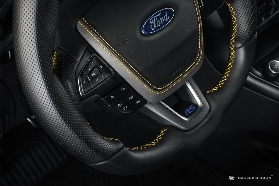Ford Focus RS de la Carlex