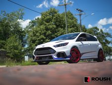 Ford Focus RS Roush cu jante Vossen