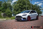 Ford Focus RS Roush cu jante Vossen