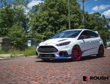 Ford Focus RS Roush cu jante Vossen