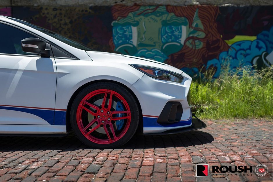 Ford Focus RS Roush cu jante Vossen